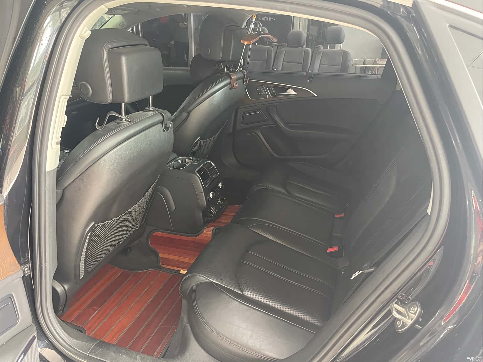 Audi A6L, 2015 7