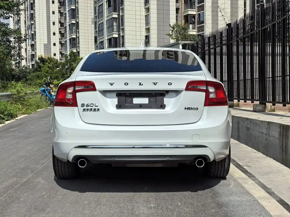 Volvo S60