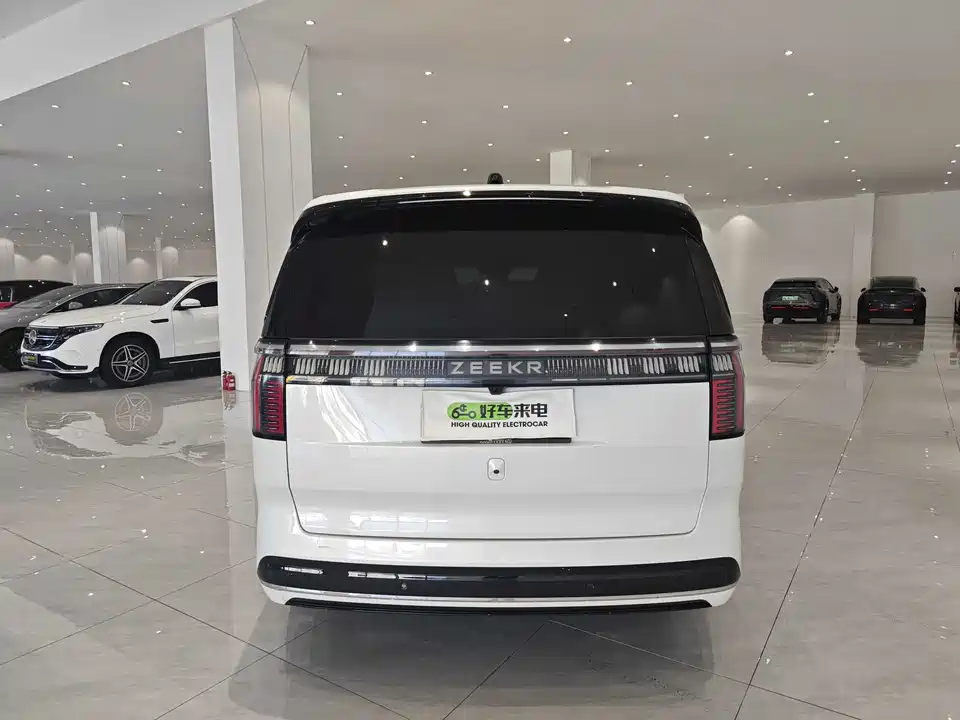 Zeekr 009