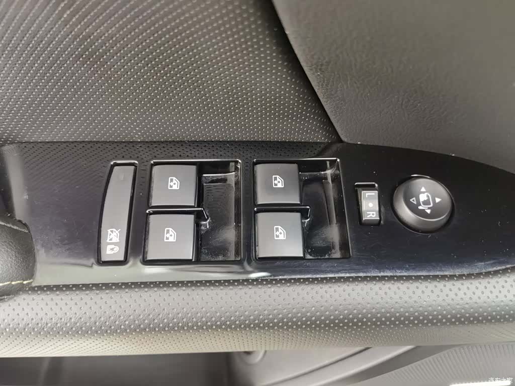 Cadillac XTS, 2018 9