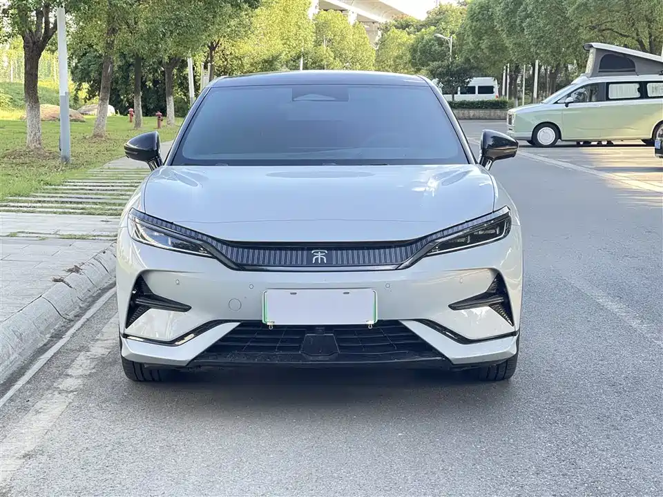 BYD Song L EV