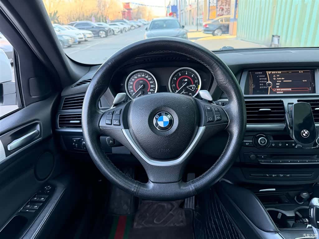 BMW X6, 2011 все фото