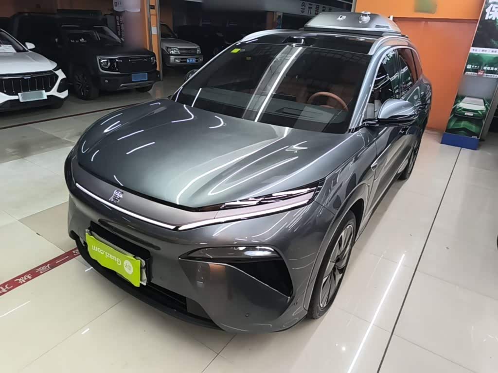BYD Tang L