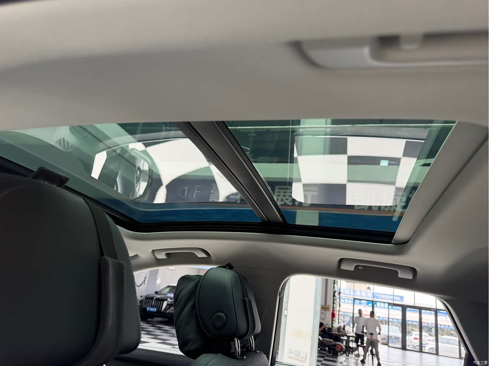 Audi Q3, 2023 17