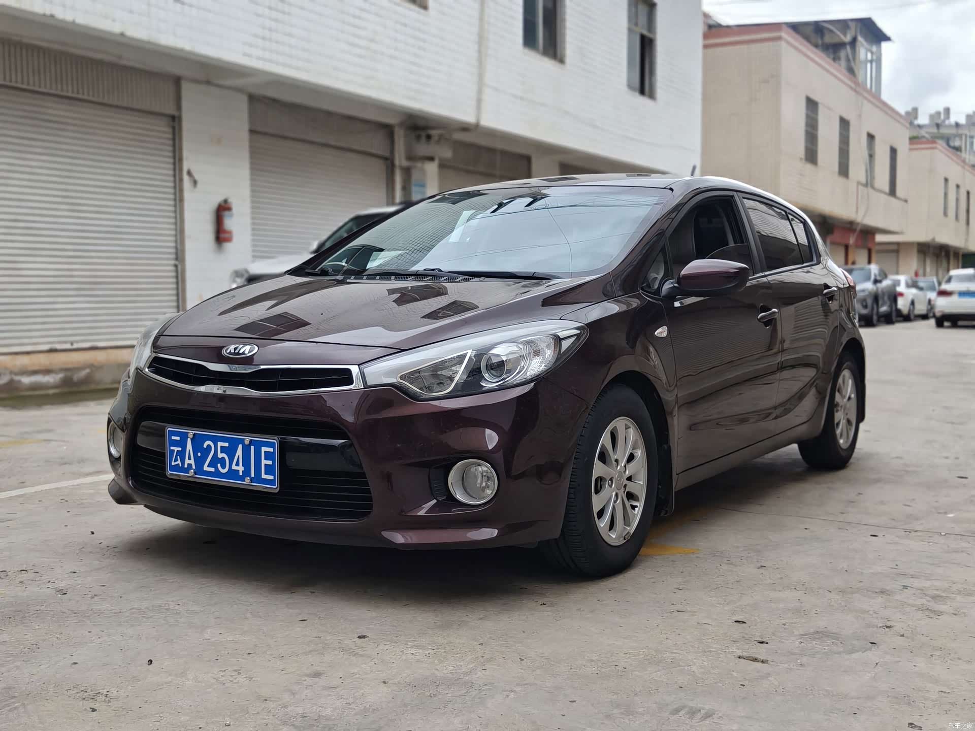 Kia K3, 2014 1