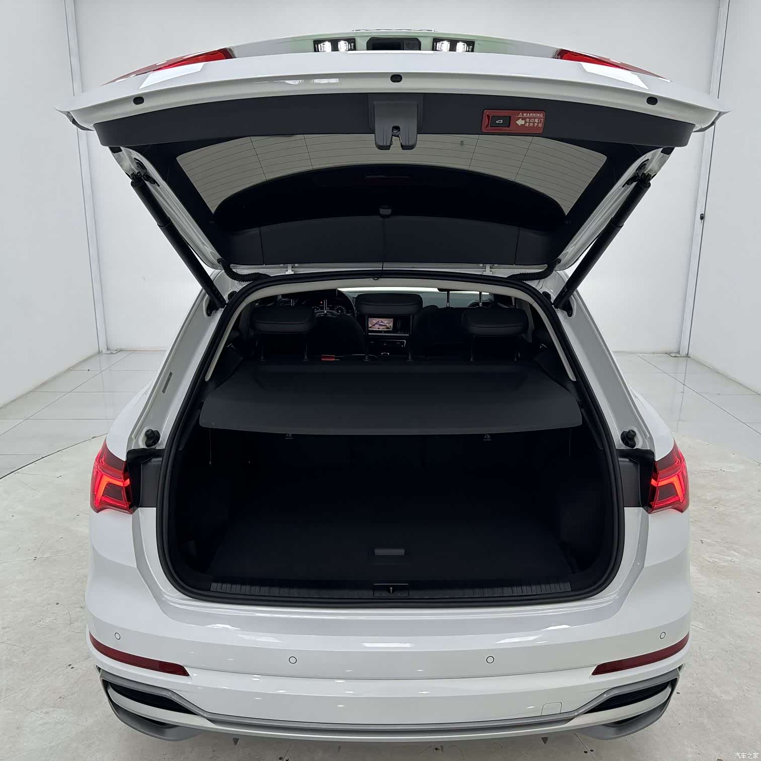 Audi Q3, 2022 16