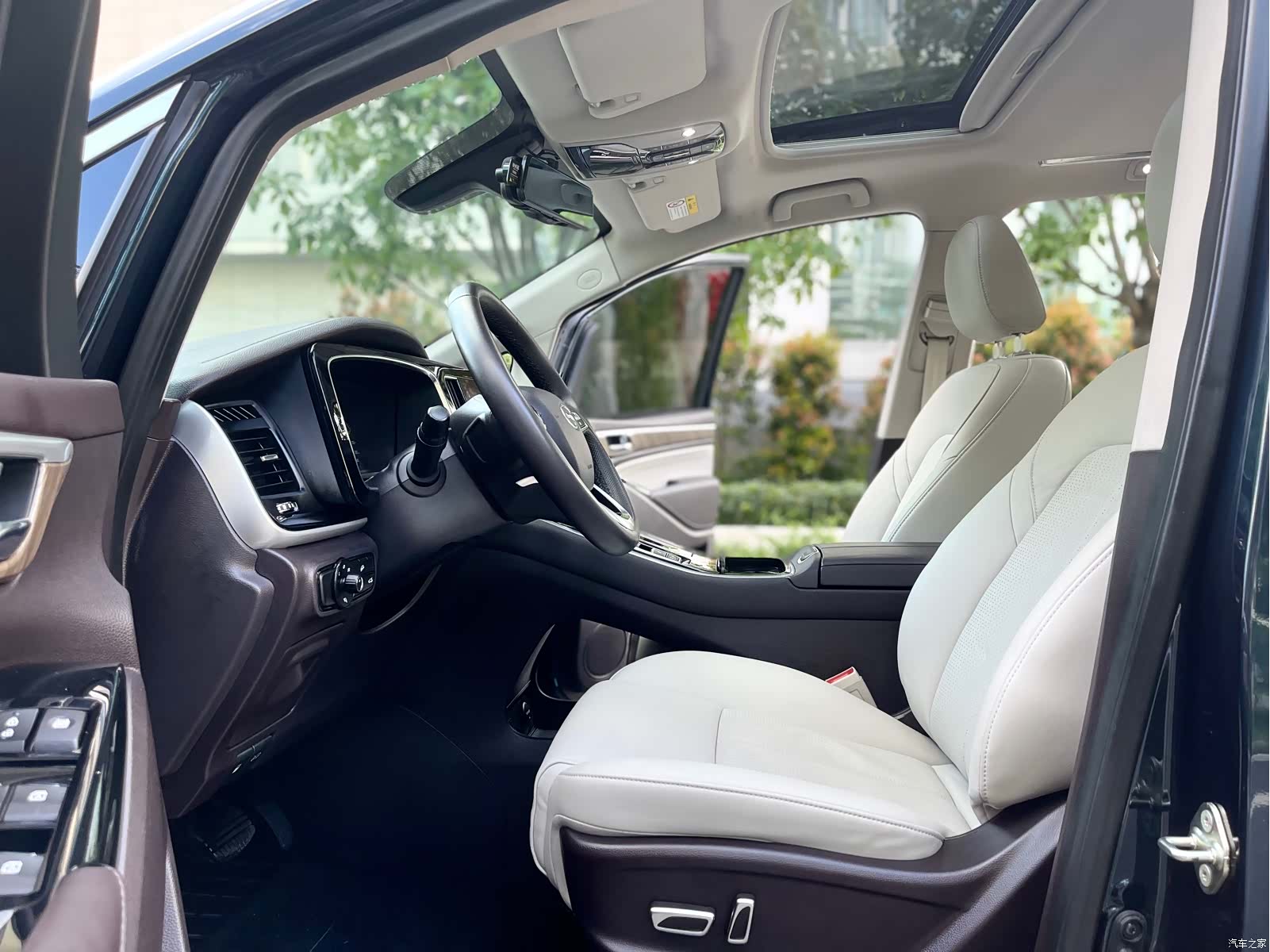 Trumpchi M8, 2022 8
