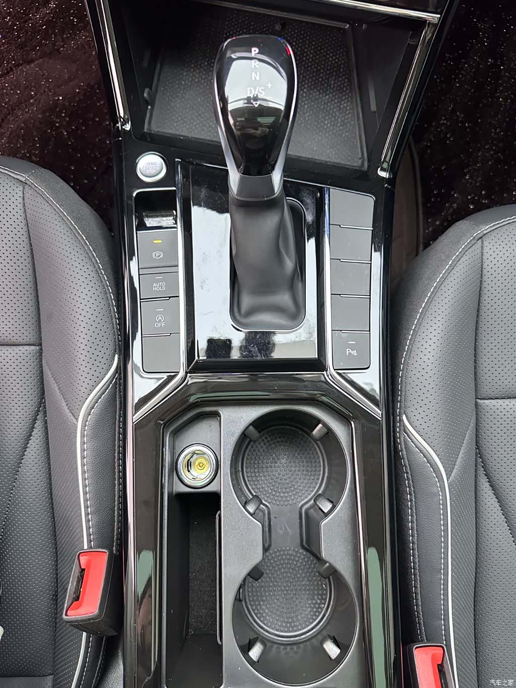 Volkswagen Passat, 2024 13