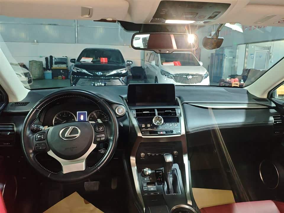 Lexus NX