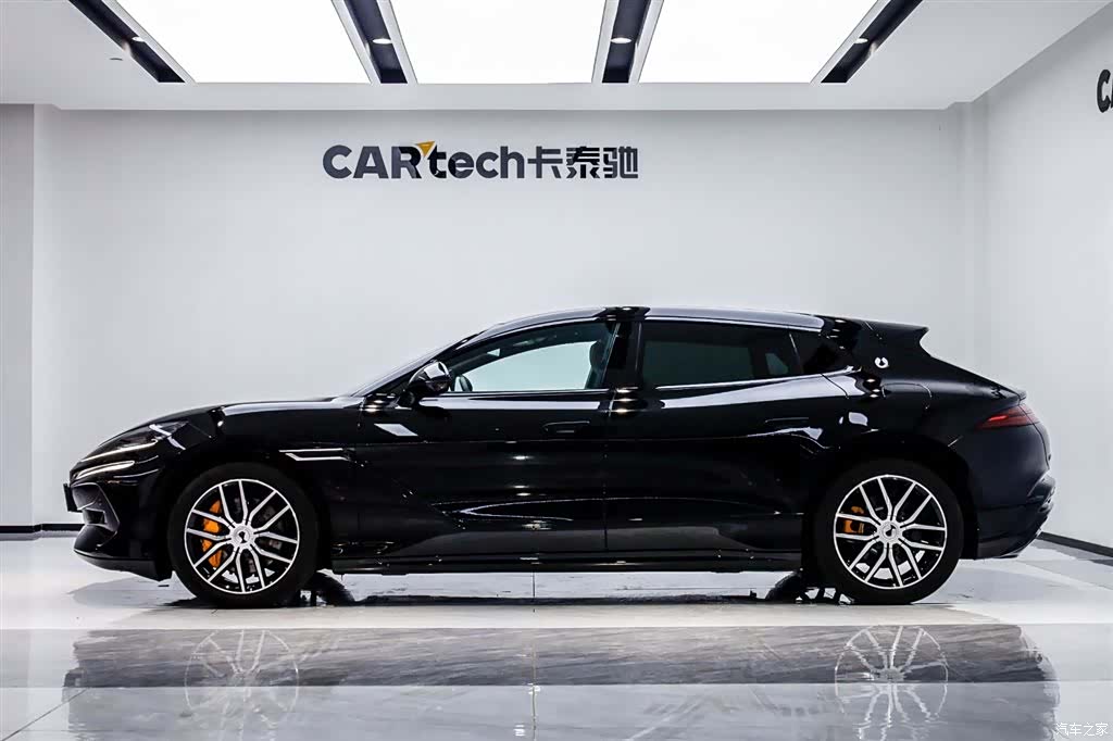 Denza Z9GT, 2024 3