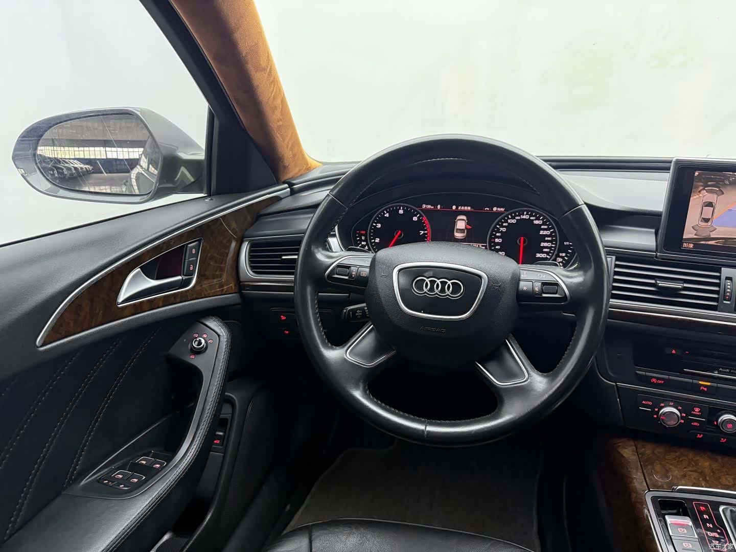 Audi A6L, 2015 12