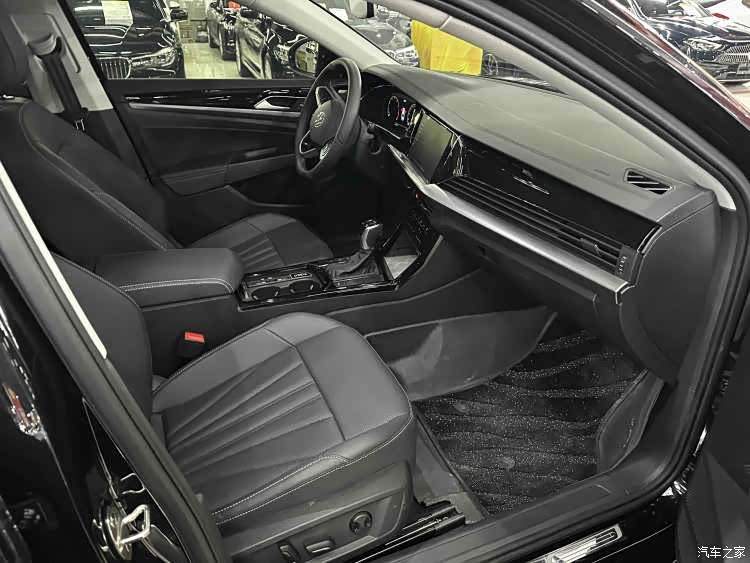 Volkswagen Passat, 2026 15