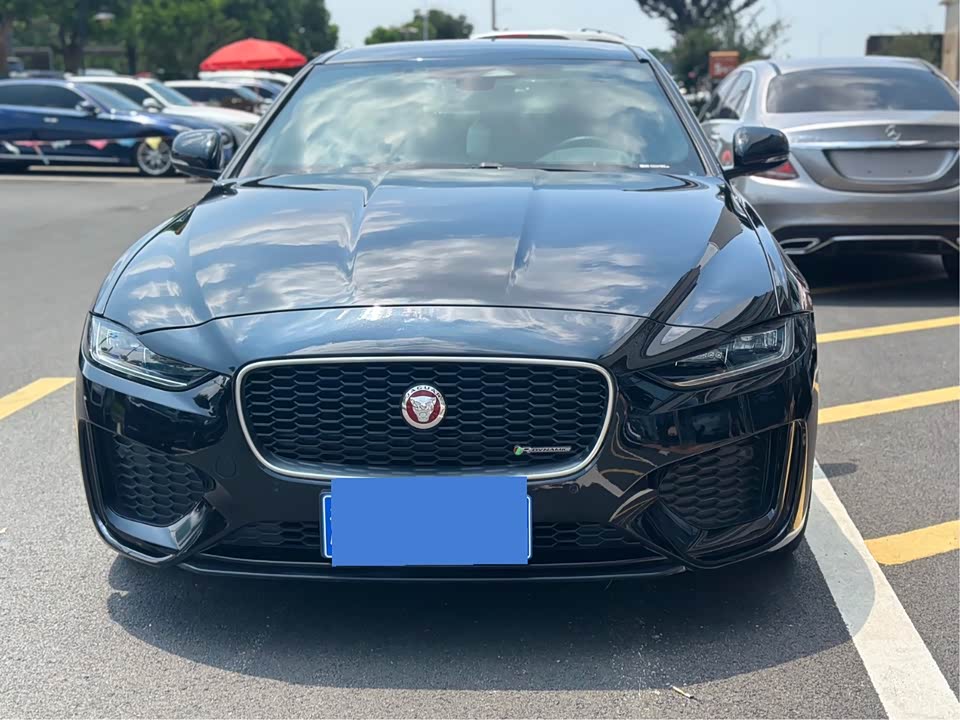 Jaguar XEL Jaguar XEL