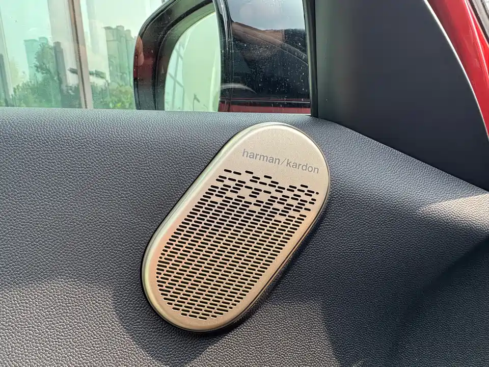 MINI Electric ACEMAN