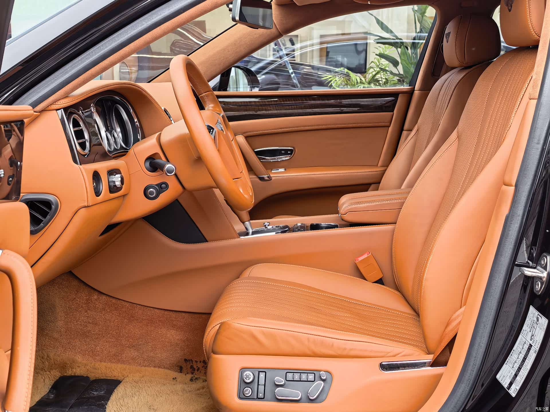 Bentley Flying Spur, 2018 8