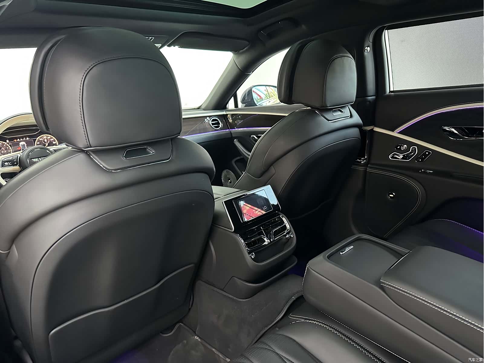 Bentley Flying Spur, 2022 25