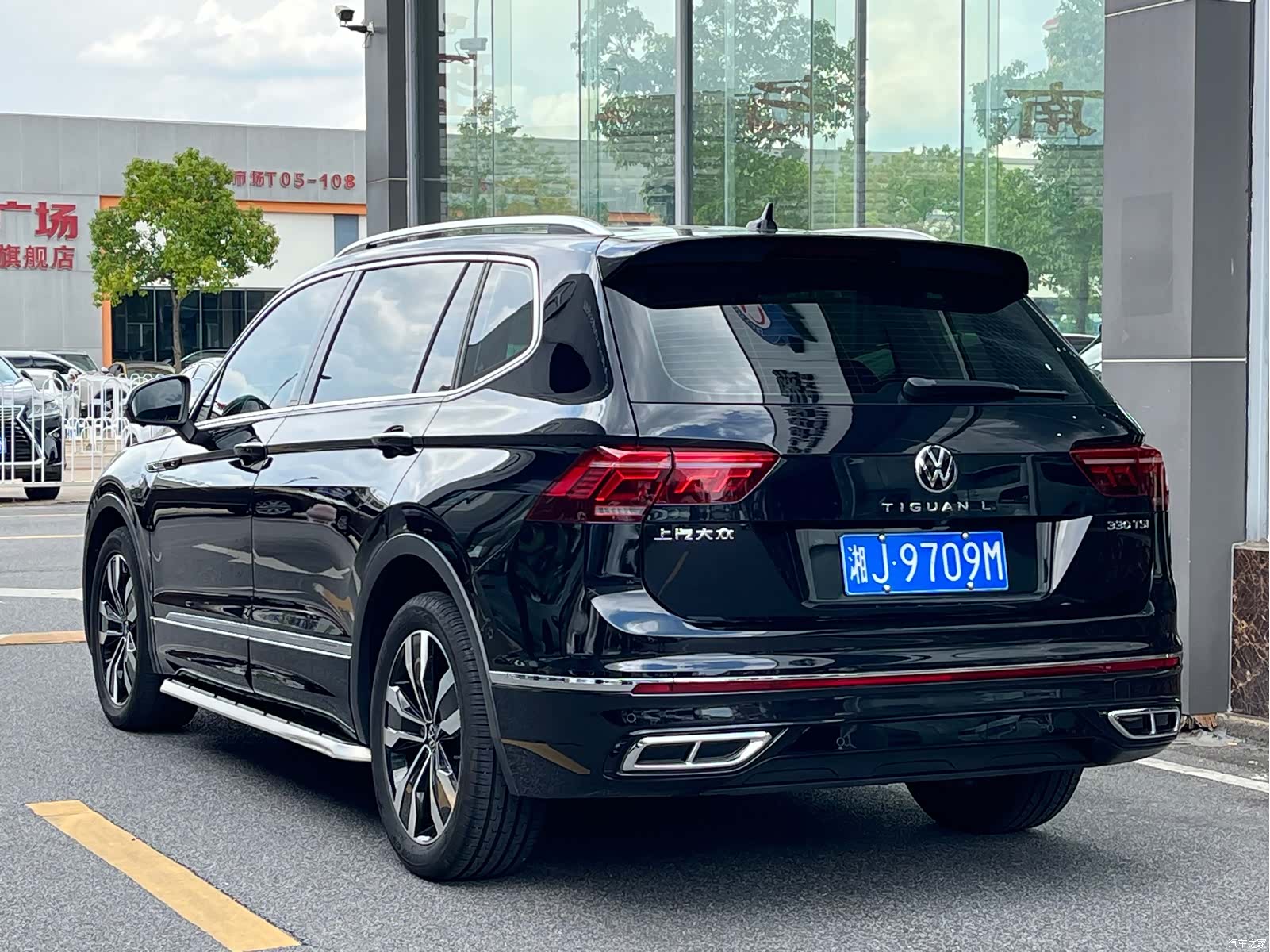 Volkswagen Tiguan L, 2024 3