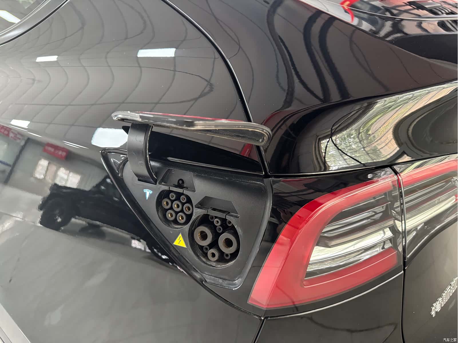 Tesla Model Y, 2023 20