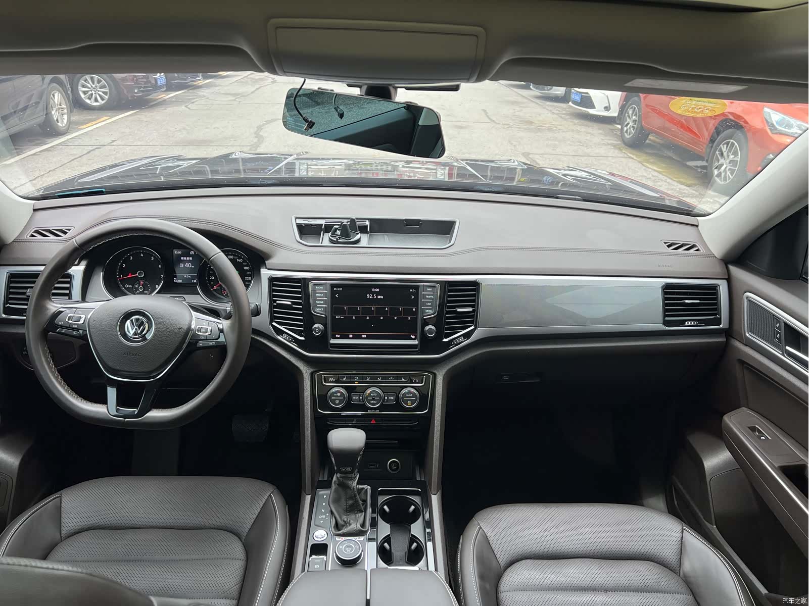 Volkswagen Teramont, 2018 12