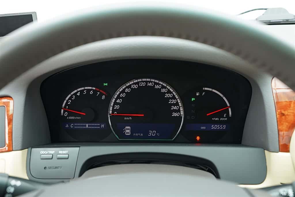 Toyota Crown, 2007 все фото