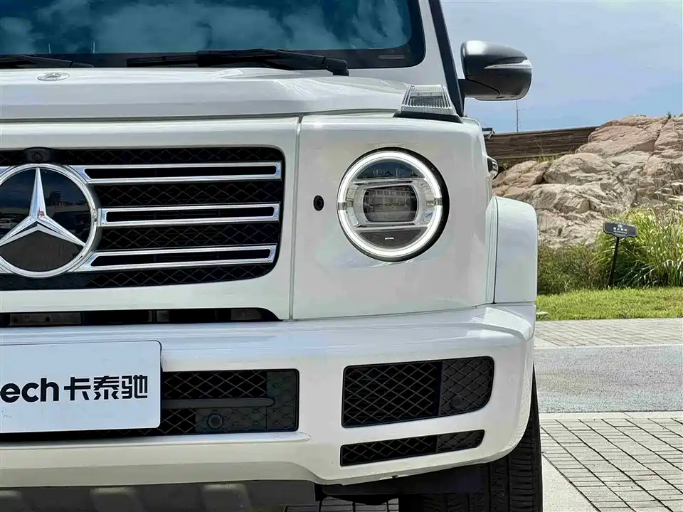 Mercedes-Benz G-class