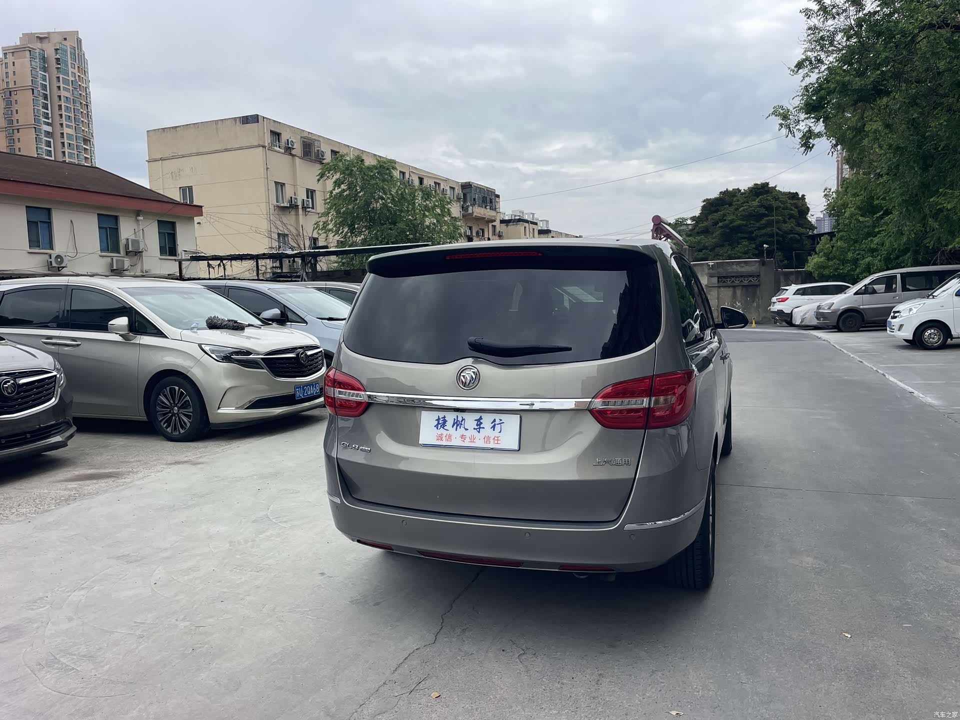 Buick GL8, 2018 6