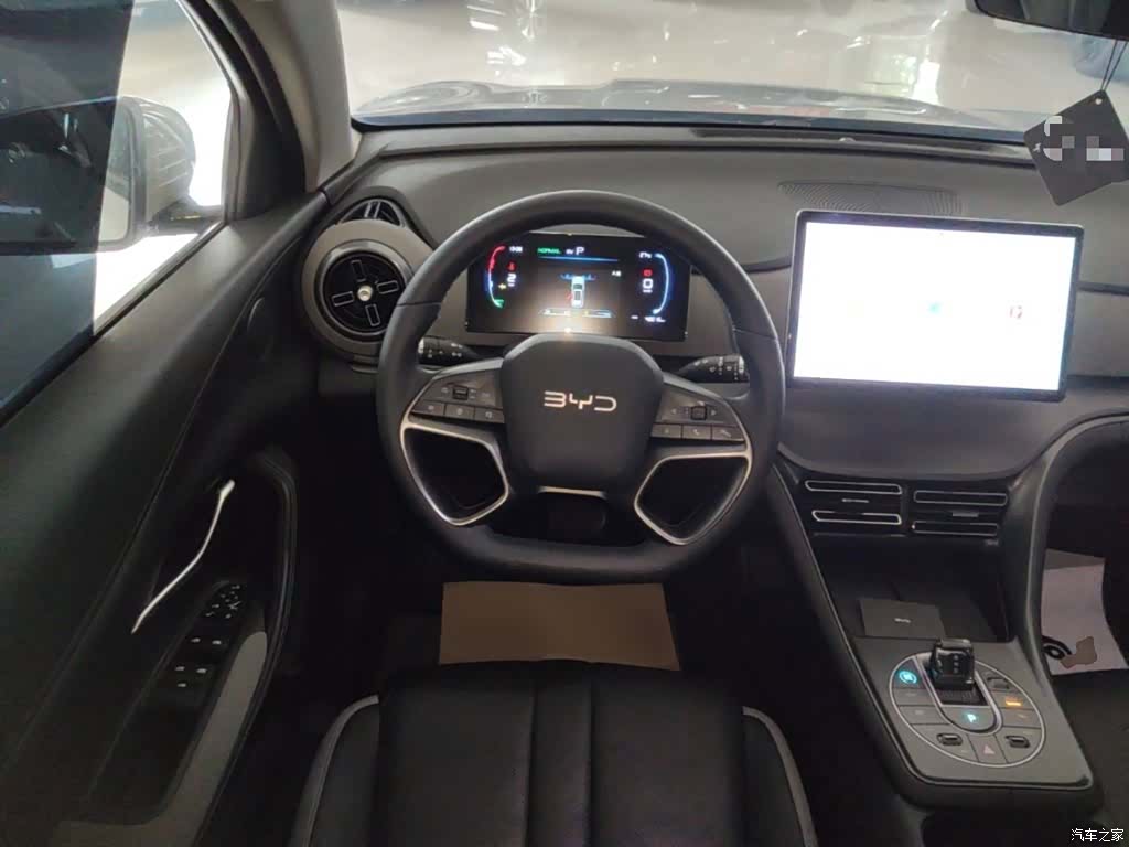 BYD HiAce, 2025 11
