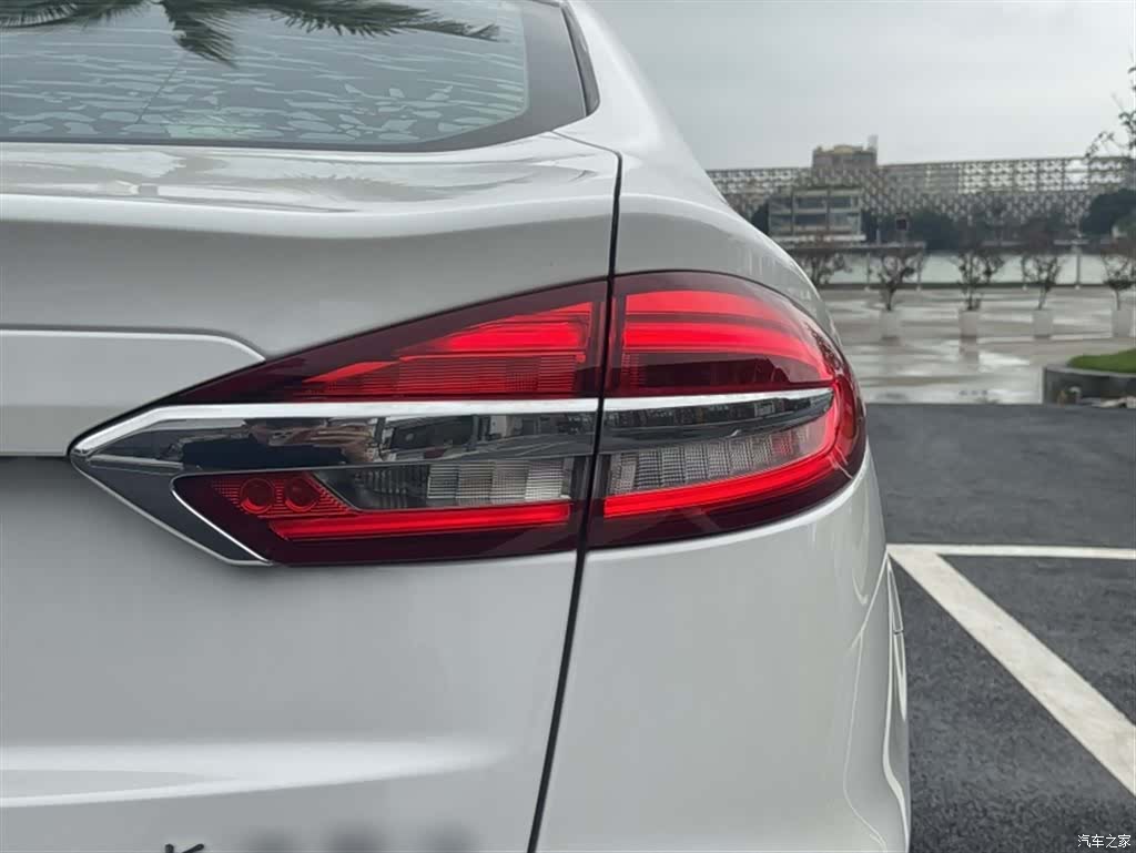 Ford Mondeo, 2022 22