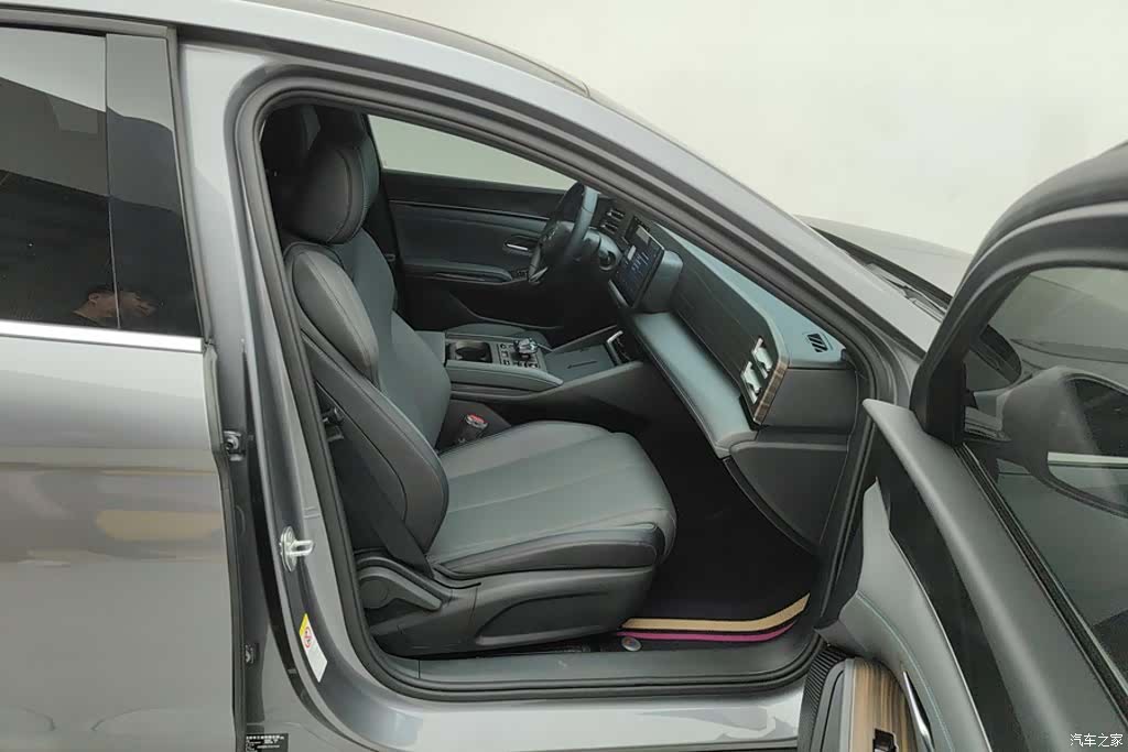 BYD Qin, 2025 8