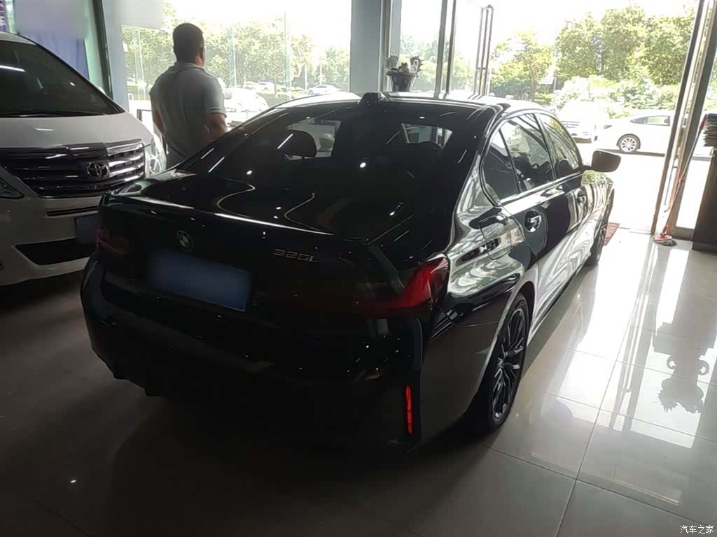BMW 3 Series, 2023 7