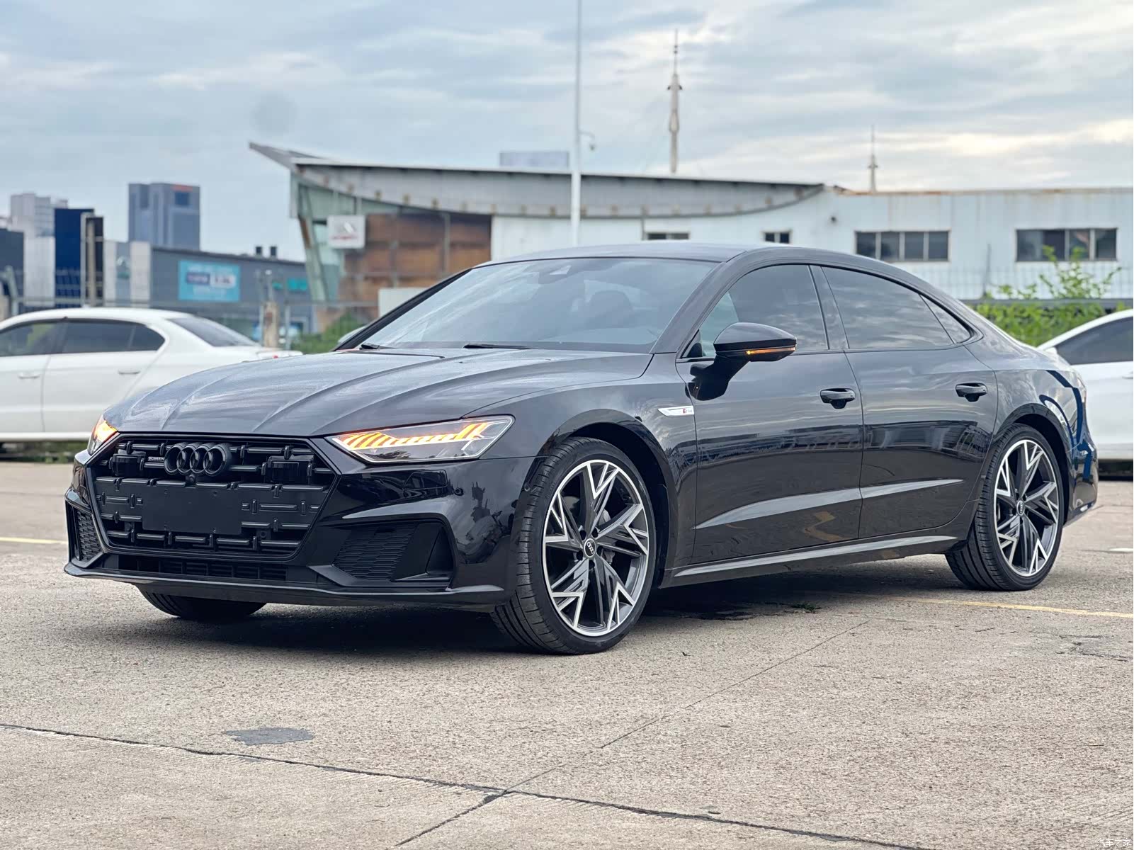 Audi A7L, 2024 1