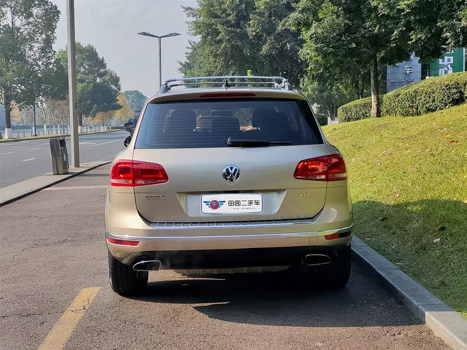 Volkswagen Touareg