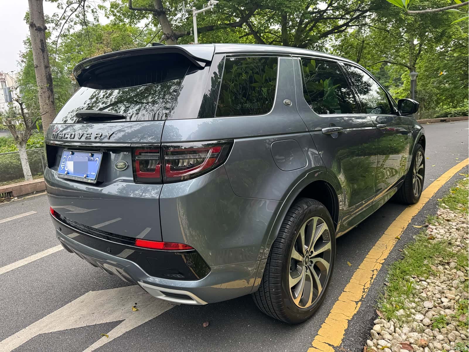 Land Rover Discovery, 2023 6