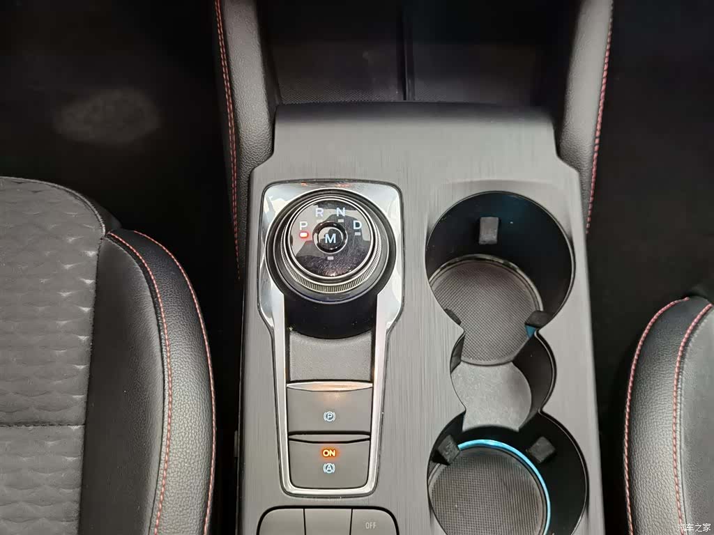 Ford Focus, 2020 13
