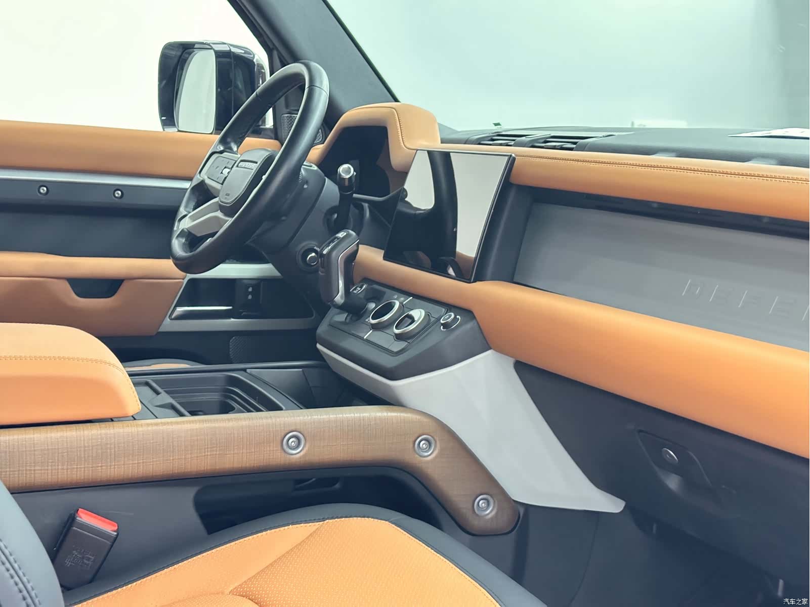 Land Rover Defender, 2021 13