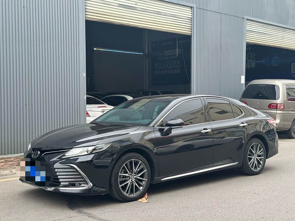 Toyota Camry 2023 2.5G Luxury