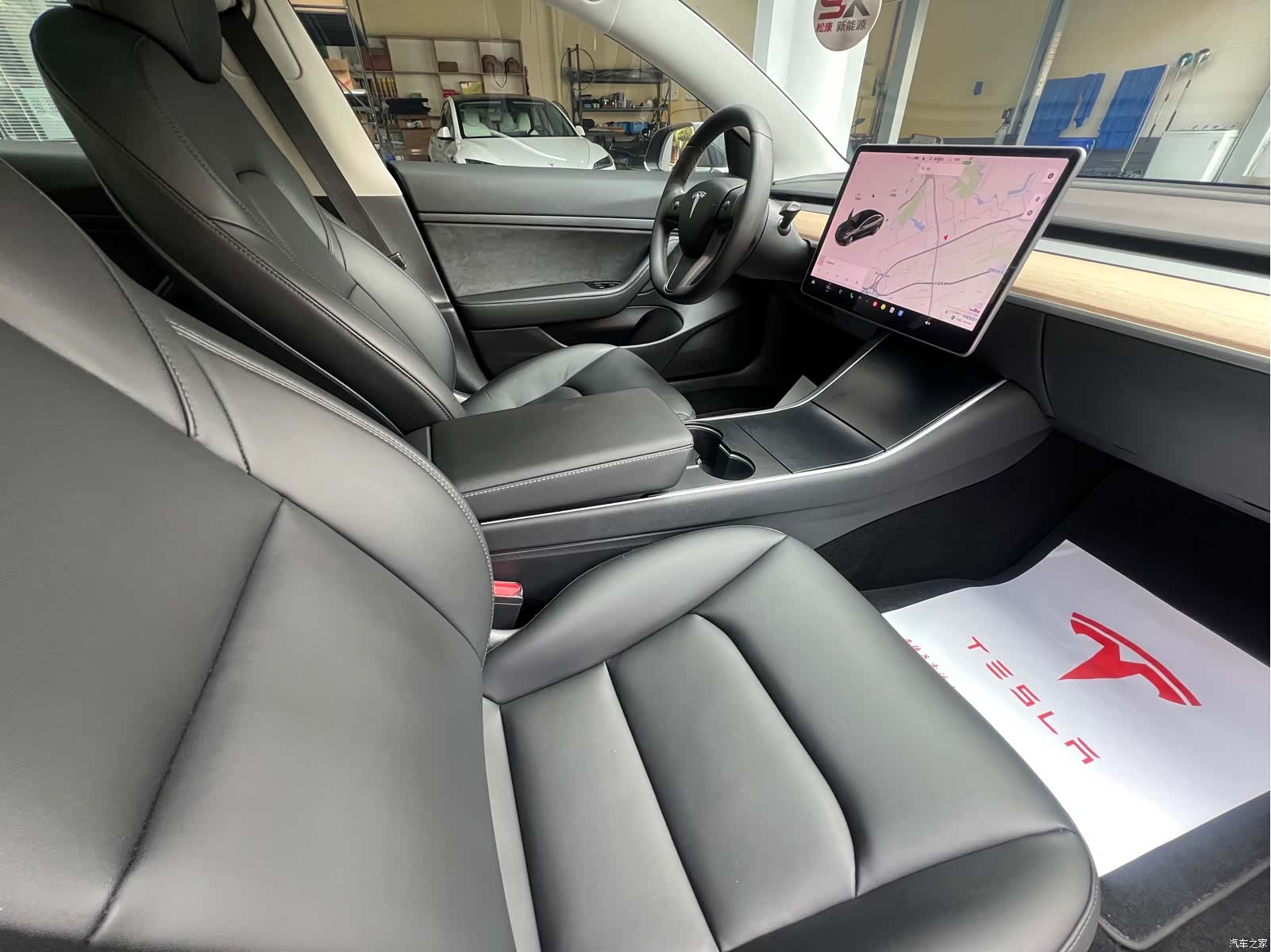 Tesla Model 3, 2020 10
