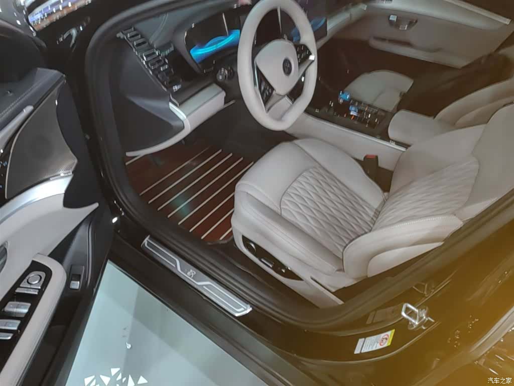 BYD Han, 2025 16