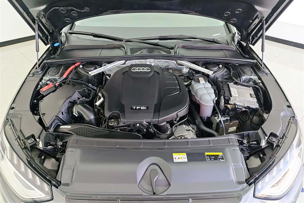 Audi A4L, 2021 10