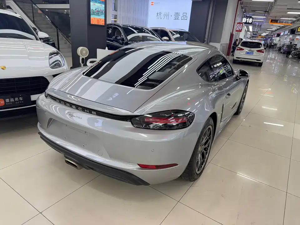 Porsche 718