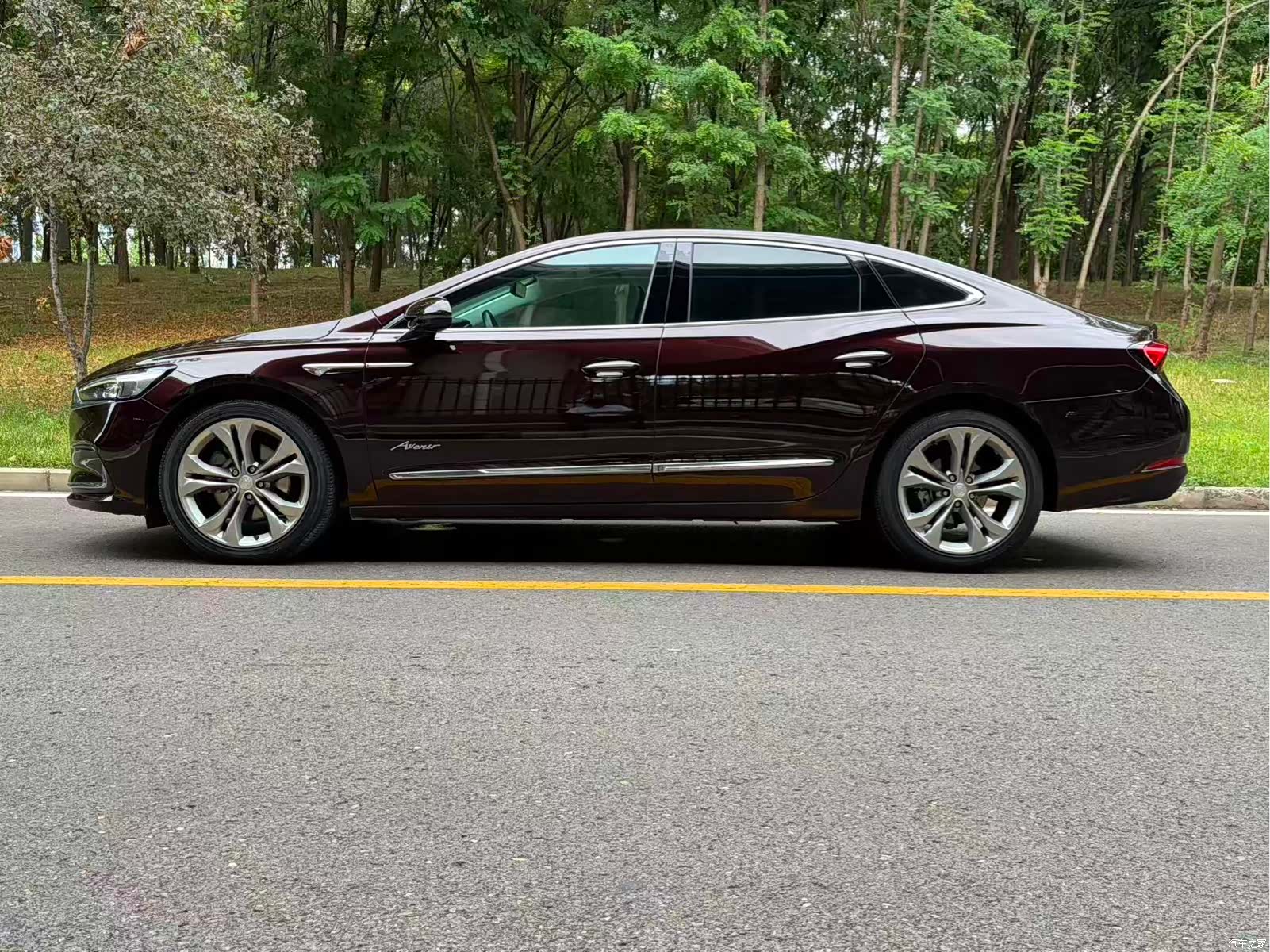 Buick LaCrosse, 2021 3