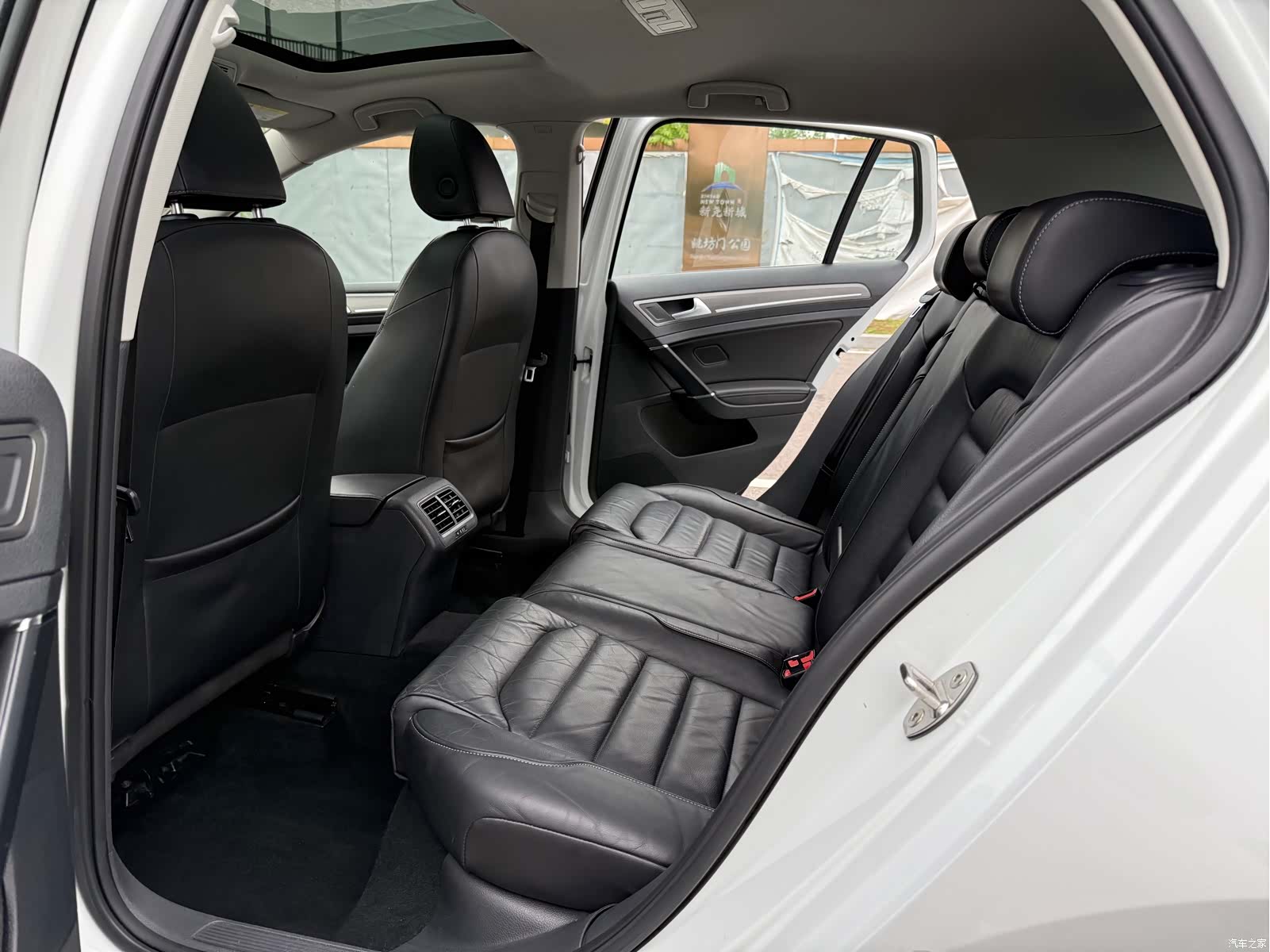 Volkswagen Golf, 2016 11