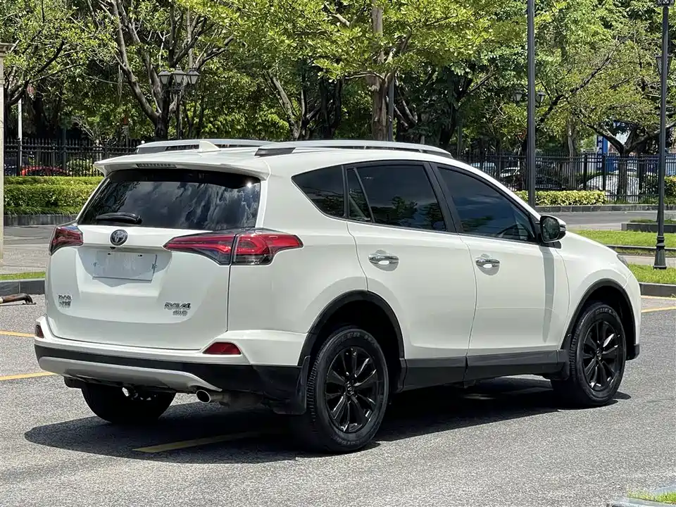 Toyota RAV4 Rongfang