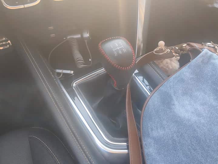 BAIC X3 2019 1.5L МКПП rong yao ban