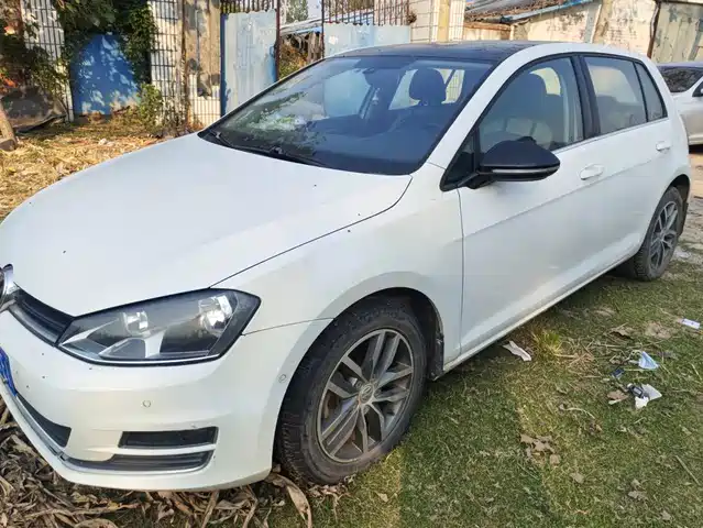 Volkswagen Golf 2017 — купить из Китая под заказ