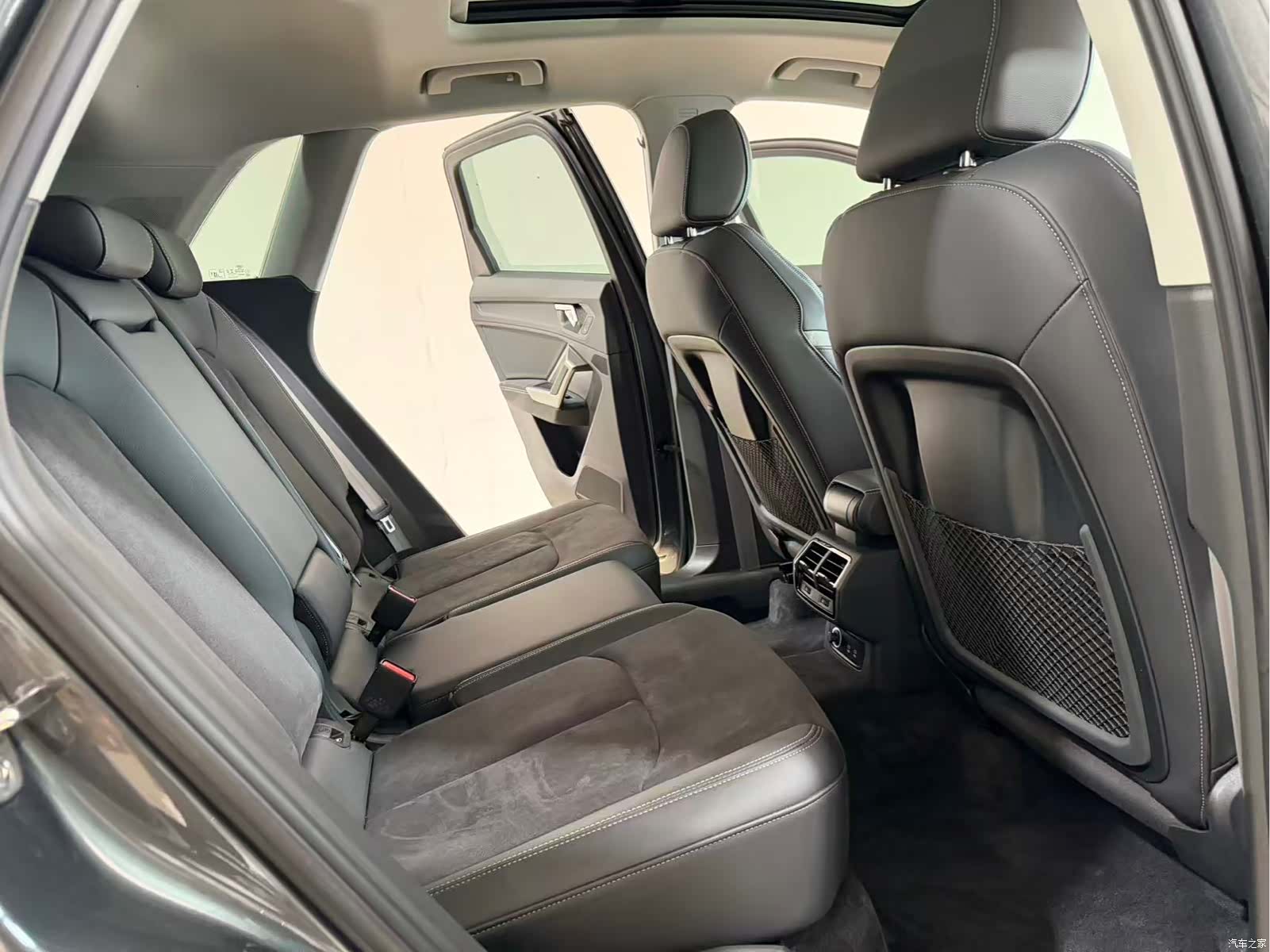 Audi Q3, 2023 11