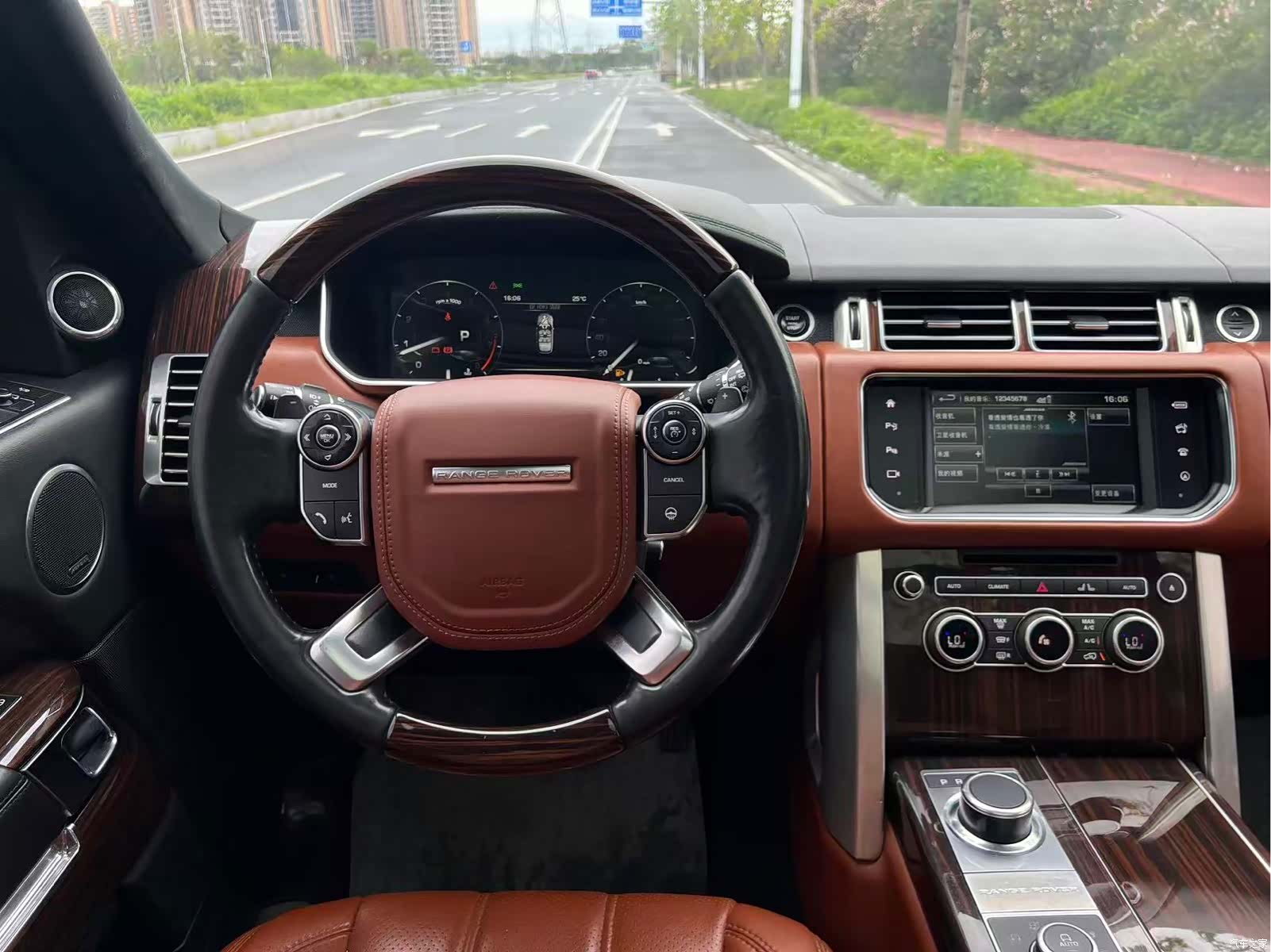 Land Rover Range Rover, 2016 9