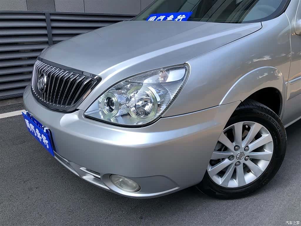 Buick GL8, 2014 3