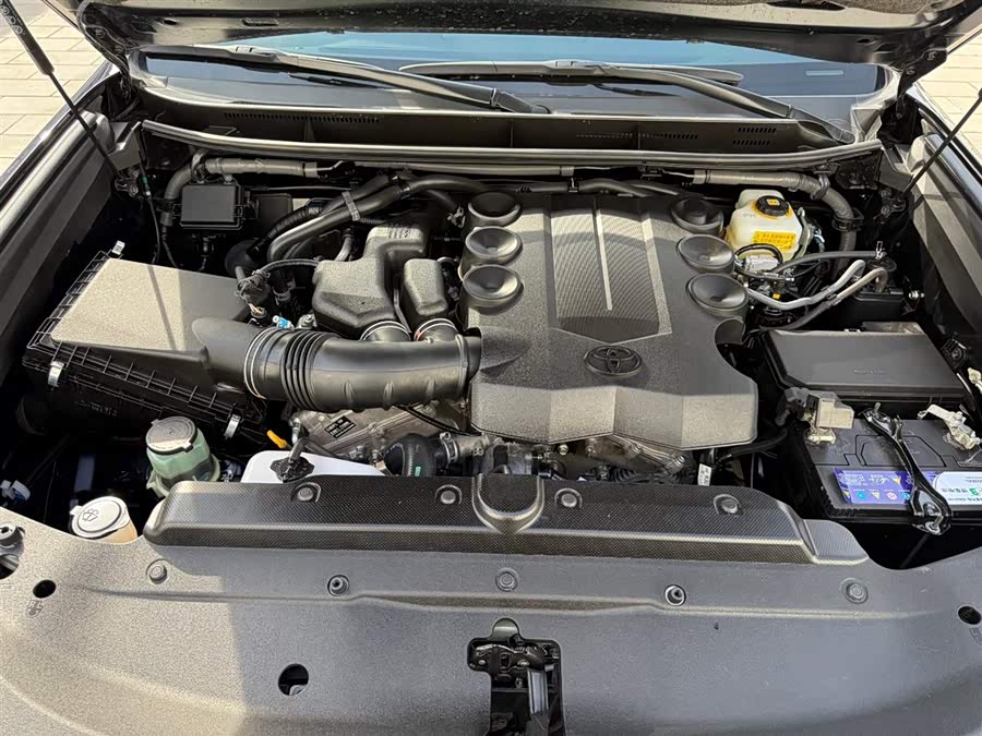 Toyota Prado 2020, фото 34