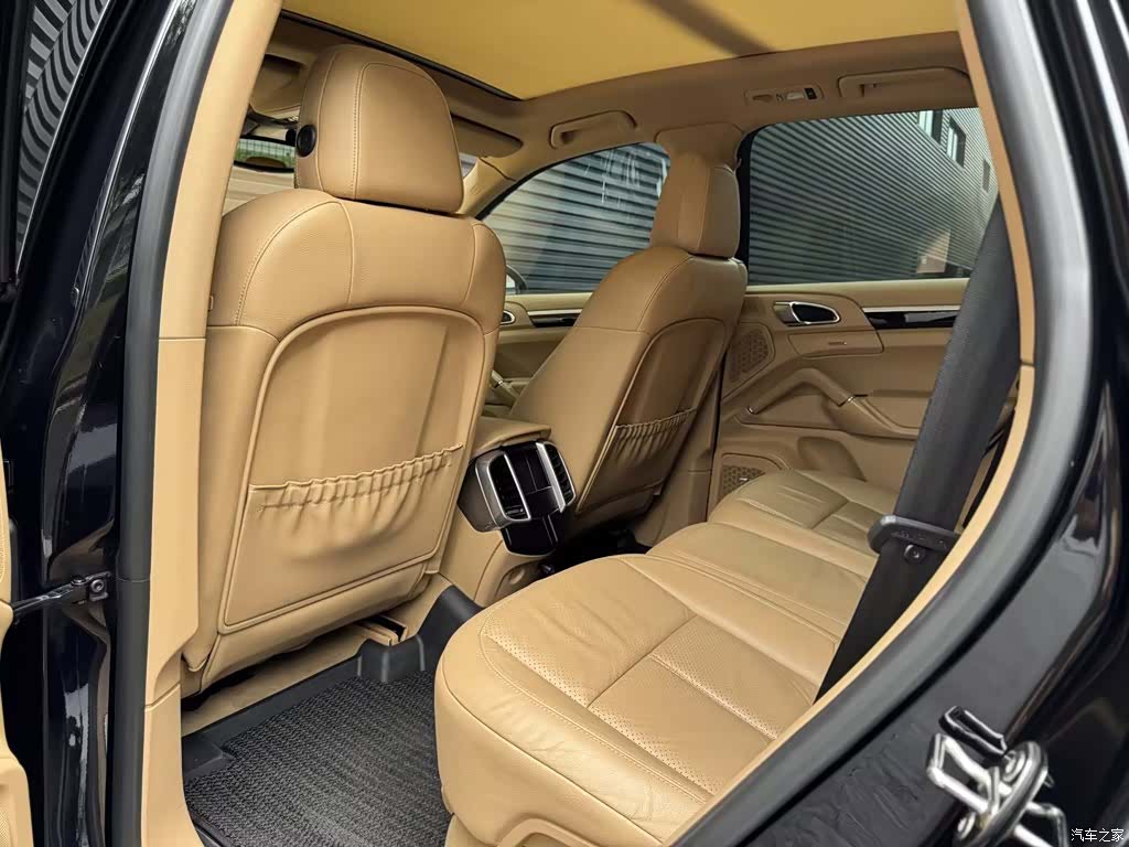 Porsche Cayenne, 2014 8